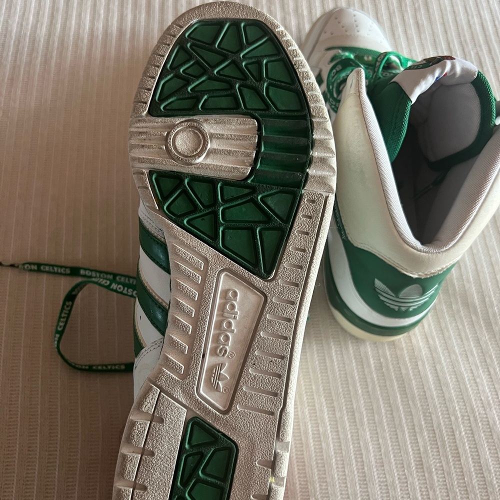 adidas Celtics High-Top Sneakers - Green and White 2012* NWOT* - Picture 9 of 14